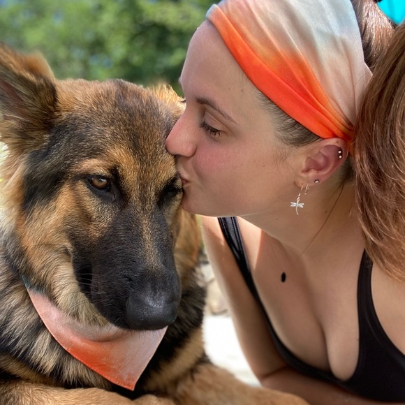 Meet your Posher, Jaclyn - Picture 1 of 1